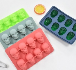 Halloween Ice Cube Mold, Skull Silicone Ice Tray, Creative Easy Release 6-Cavity Ice Ball Maker for Bar & Freezer