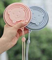 Collapsible Silicone Water Cup, Portable & Retractable for Outdoor, Travel & Business Trip