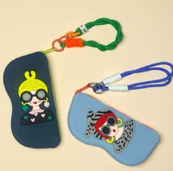 Cute Silicone Glasses Case, Waterproof Portable Sunglasses Pouch, Lightweight Eyeglasses Storage Box & Holder